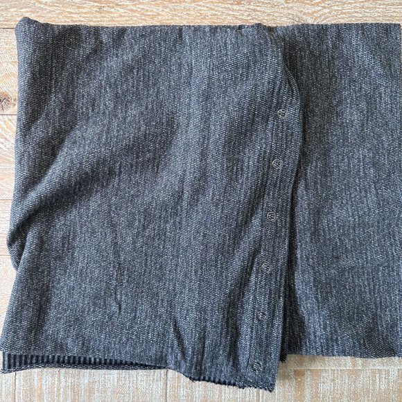 Lululemon Black Heathered Grey Vinyasa Scarf - Picture 3 of 3